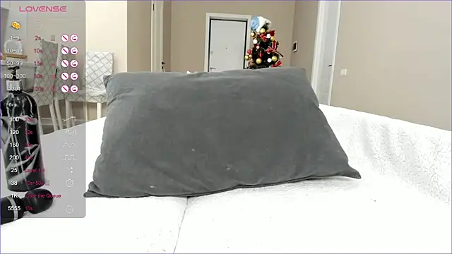 sailorrmoon online show from January 13, 6:16 pm