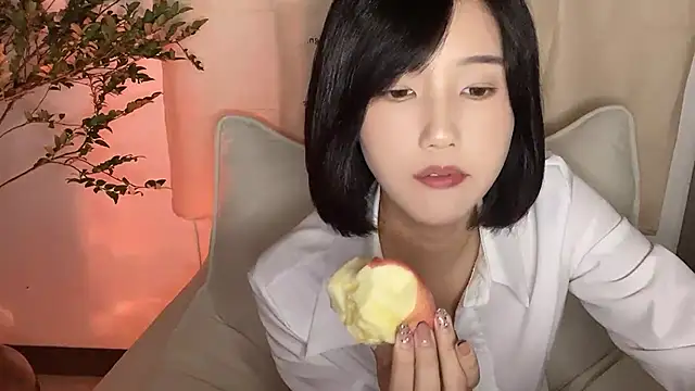 Snapshot of Arrebo1 chatting on December 3, 10:06 am Arrebo1 online show from December 3, 10:06 am