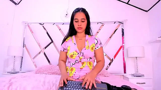 naughty  sara online show from February 12, 2:21 pm