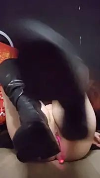 Snapshot of Sweet-SpicyOff chatting on December 16, 9:52 pm Sweet-SpicyOff online show from December 16, 9:52 pm