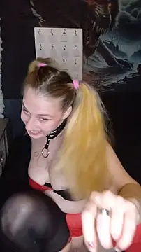 Snapshot of Sweet-SpicyOff chatting on October 31, 10:11 pm Sweet-SpicyOff online show from October 31, 10:11 pm