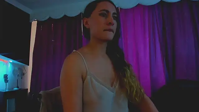 Coral Gibson online show from March 11, 12:28 pm