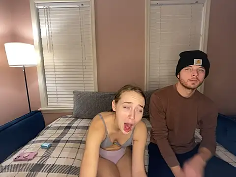 Maxinebabyyy online show from January 4, 2:35 am