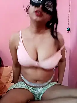 saviverma2024 online show from March 5, 4:02 am