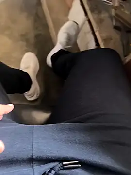 Snapshot of rana9639_1 chatting on December 11, 5:00 am rana9639 1 online show from December 11, 5:00 am