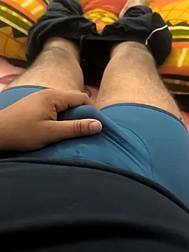 Snapshot of rana9639_1 chatting on December 17, 12:54 pm rana9639 1 online show from December 17, 12:54 pm