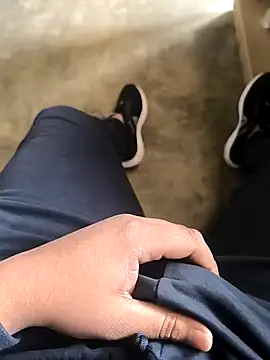 Snapshot of rana9639_1 chatting on February 11, 5:26 am rana9639 1 online show from February 11, 5:26 am