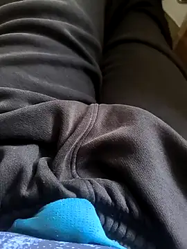 Snapshot of rana9639_1 chatting on February 14, 3:33 am rana9639 1 online show from February 14, 3:33 am