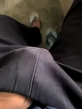 Snapshot of rana9639_1 chatting on February 27, 4:41 am rana9639 1 online show from February 27, 4:41 am