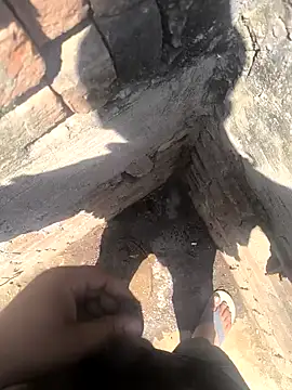 Snapshot of rana9639_1 chatting on March 20, 7:14 am rana9639 1 online show from March 20, 7:14 am