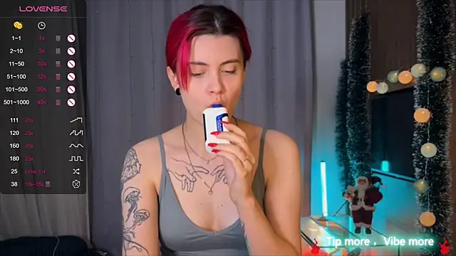 Snapshot of HarpyWitch chatting on December 18, 8:03 pm HarpyWitch online show from December 18, 8:03 pm