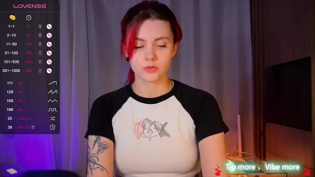 Snapshot of HarpyWitch chatting on February 20, 8:03 pm HarpyWitch online show from February 20, 8:03 pm