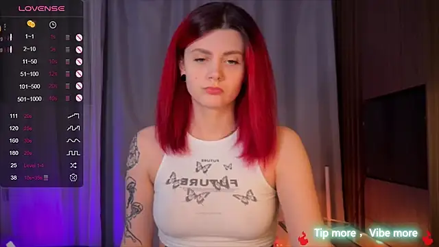 Snapshot of HarpyWitch chatting on February 22, 7:58 pm HarpyWitch online show from February 22, 7:58 pm