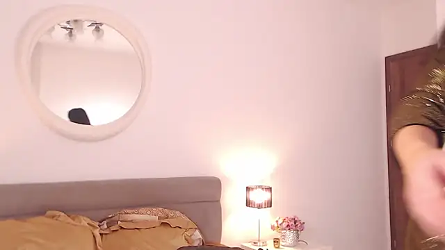 melissablack online show from December 17, 6:09 pm