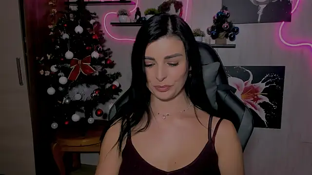 KayWuds online show from December 28, 5:25 pm