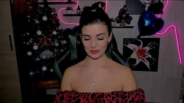 KayWuds online show from January 8, 5:37 pm