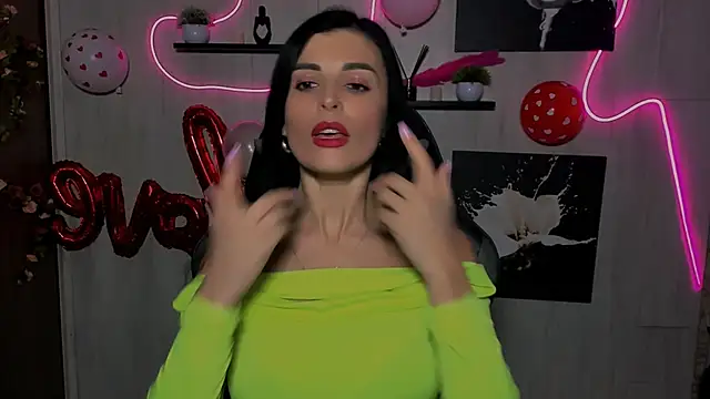 KayWuds online show from February 20, 1:51 pm