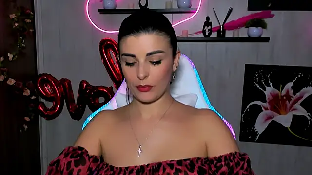 KayWuds online show from March 11, 7:25 pm