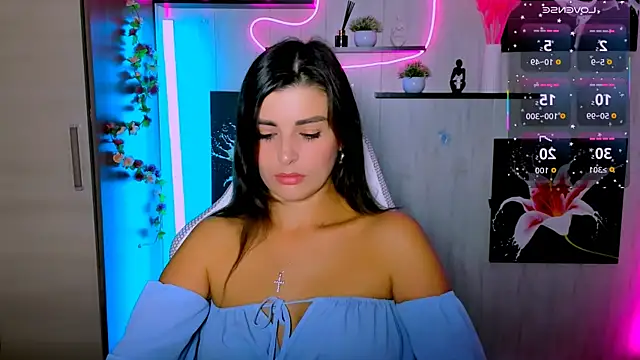 KayWuds online show from September 29, 5:23 am