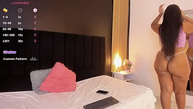 sweetsofia18 online show from October 11, 11:14 pm