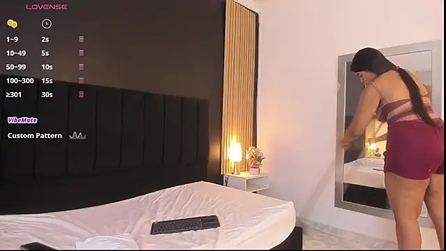 sweetsofia18 online show from November 21, 10:52 pm