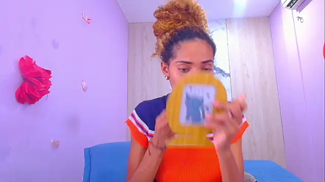 Charlotte Love10 online show from March 4, 6:18 pm