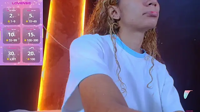 Charlotte Love10 online show from September 18, 11:34 am