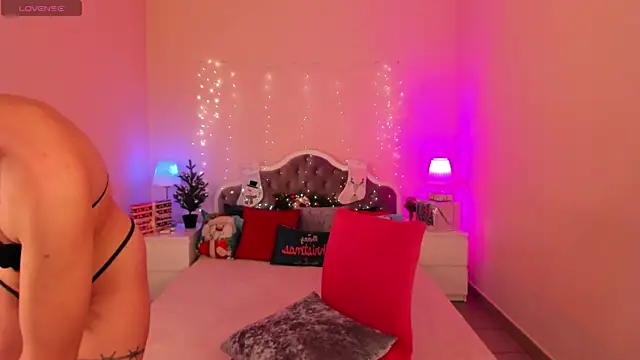 Snapshot of Aria69Stars chatting on December 30, 11:59 am Aria69Stars online show from December 30, 11:59 am