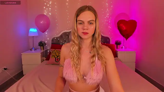 Snapshot of Aria69Stars chatting on March 7, 1:31 am Aria69Stars online show from March 7, 1:31 am