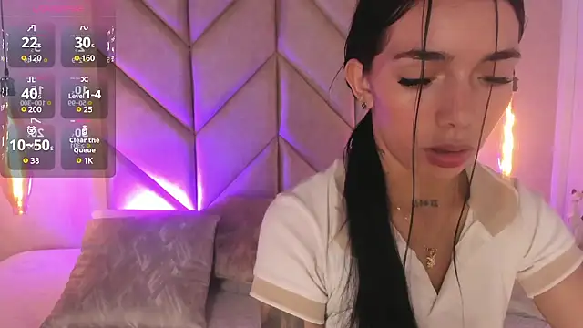 Mollymoon1 online show from December 14, 8:08 pm