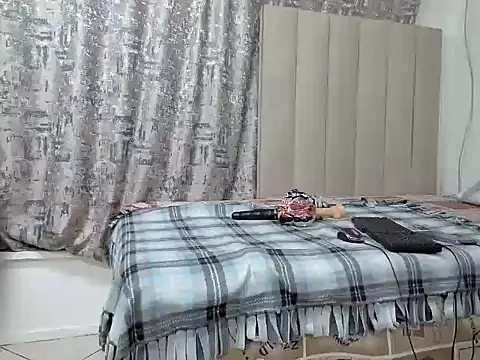 Pearl 00 online show from January 13, 6:05 pm