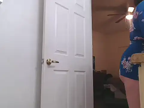 AlyssiaAmoreXO online show from January 25, 9:35 pm