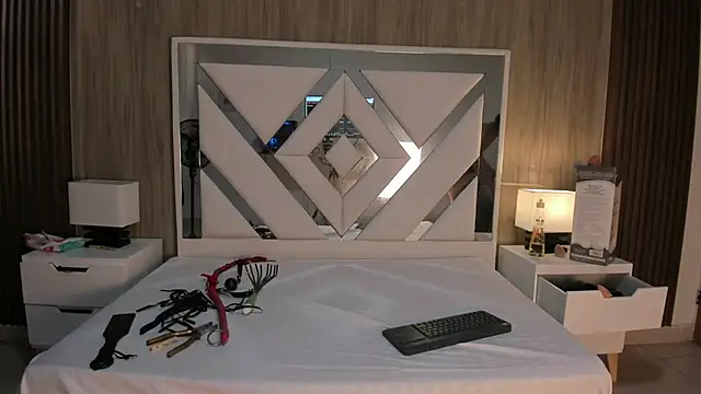 Snapshot of ValentinaThomas chatting on October 10, 7:46 pm ValentinaThomas online show from October 10, 7:46 pm