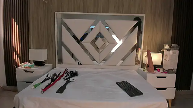 Snapshot of ValentinaThomas chatting on October 14, 7:14 pm ValentinaThomas online show from October 14, 7:14 pm