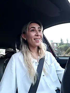 Scarlett Khan online show from February 2, 11:00 pm