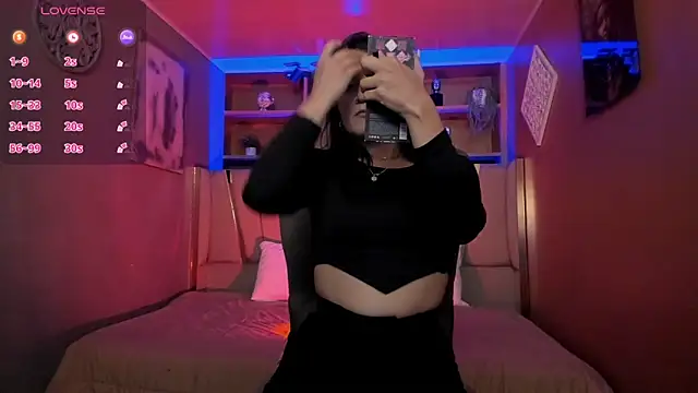 Lucy Williiams online show from October 6, 12:02 pm