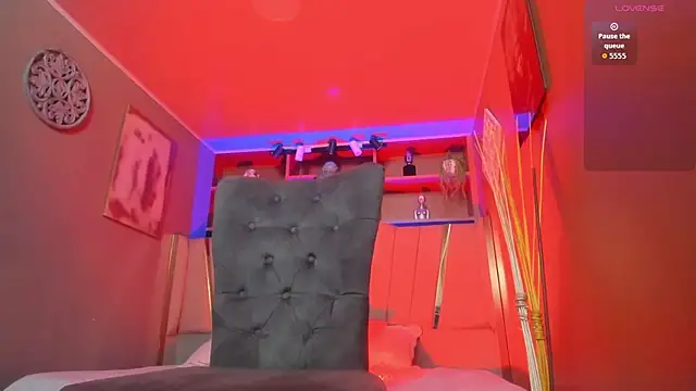 Lucy Williiams online show from October 30, 11:33 am