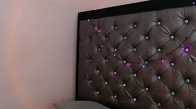 Snapshot of ToshiaKimich chatting on March 14, 3:36 pm ToshiaKimich online show from March 14, 3:36 pm