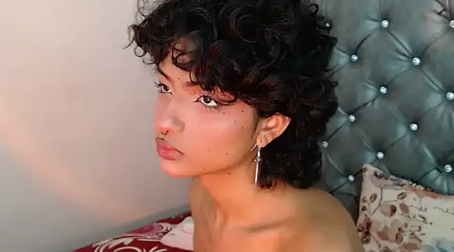 Snapshot of ToshiaKimich chatting on March 20, 6:31 pm ToshiaKimich online show from March 20, 6:31 pm