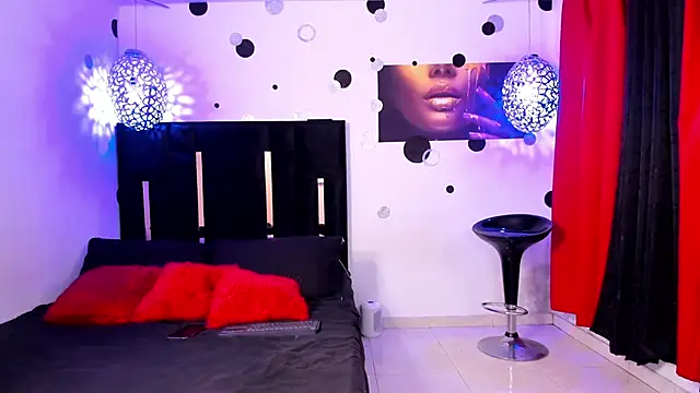 Snapshot of walton_victoria chatting on March 10, 12:18 am walton victoria online show from March 10, 12:18 am