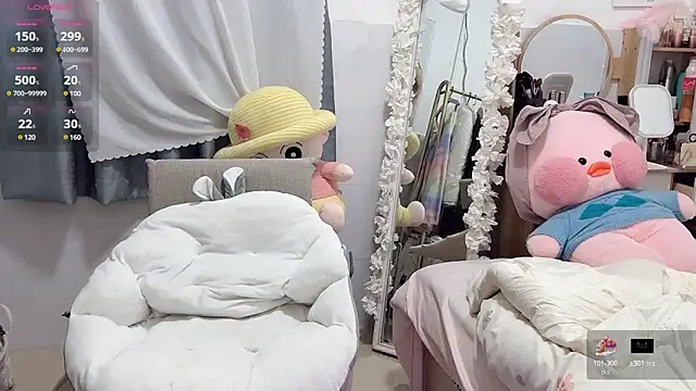 Carly 1 online show from March 6, 8:08 am