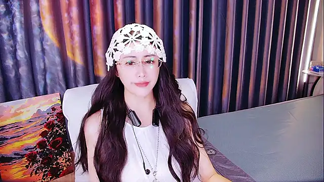 Snapshot of Daisy7_11 chatting on September 17, 7:10 am Daisy7 11 online show from September 17, 7:10 am