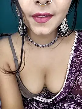 Diamond queeen online show from December 28, 10:23 pm