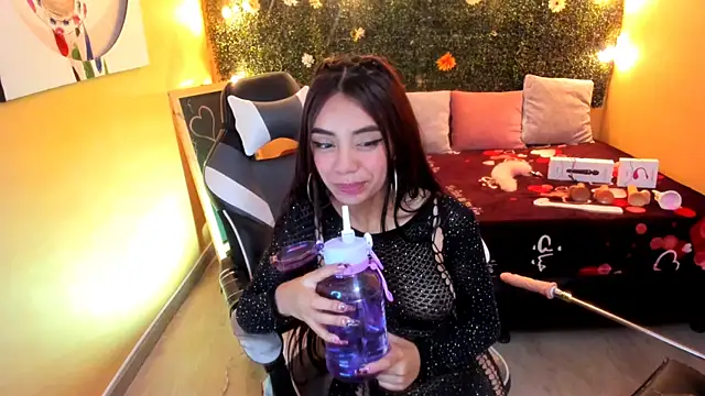 Tiffany sander online show from February 5, 7:18 am