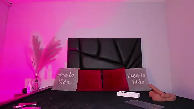 Tiffany sander online show from September 9, 4:12 am