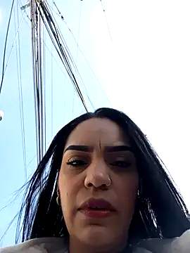 Snapshot of Sara-77 chatting on January 18, 2:33 pm Sara-77 online show from January 18, 2:33 pm