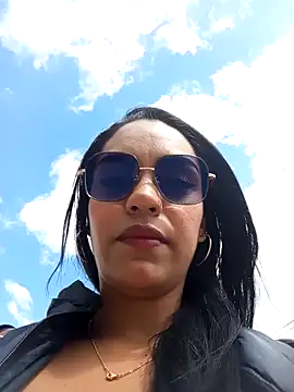 Snapshot of Sara-77 chatting on January 28, 3:04 pm Sara-77 online show from January 28, 3:04 pm