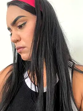 Snapshot of Sara-77 chatting on October 3, 4:48 pm Sara-77 online show from October 3, 4:48 pm