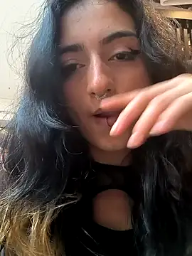 Lila Desiree online show from January 28, 10:01 pm