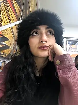 Lila Desiree online show from November 28, 10:12 pm